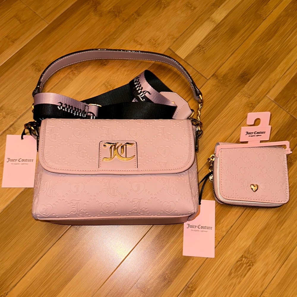 Juicy Couture Dusty Blush Charm I’m Sure Crossbody w Dusty Blush Deboss Wallet